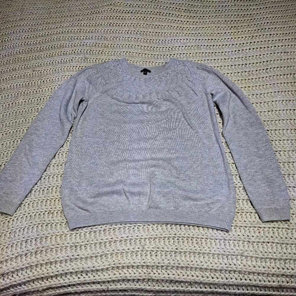 Talbots crew neck womens pullover sweater size small.